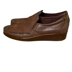 SAS Tripad Brown Suede Leather Loafers Shoes Style M7850645